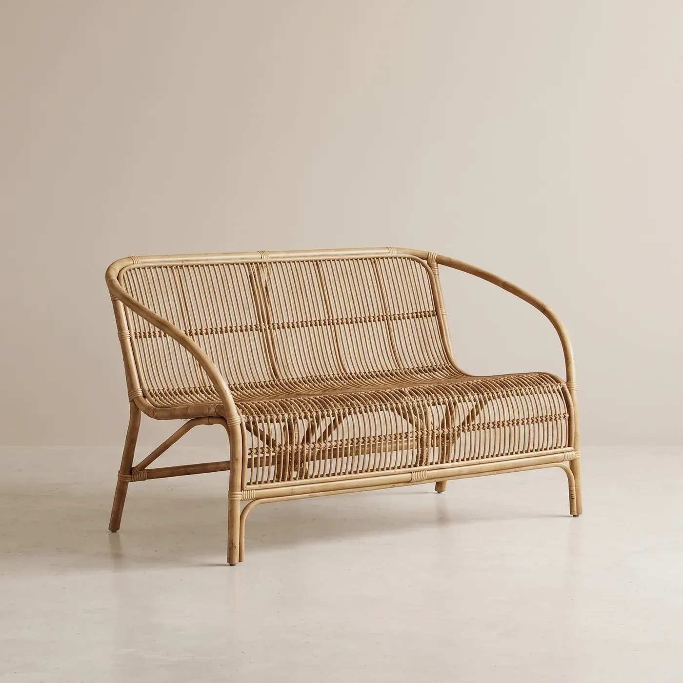Curved frame, tight woven seat