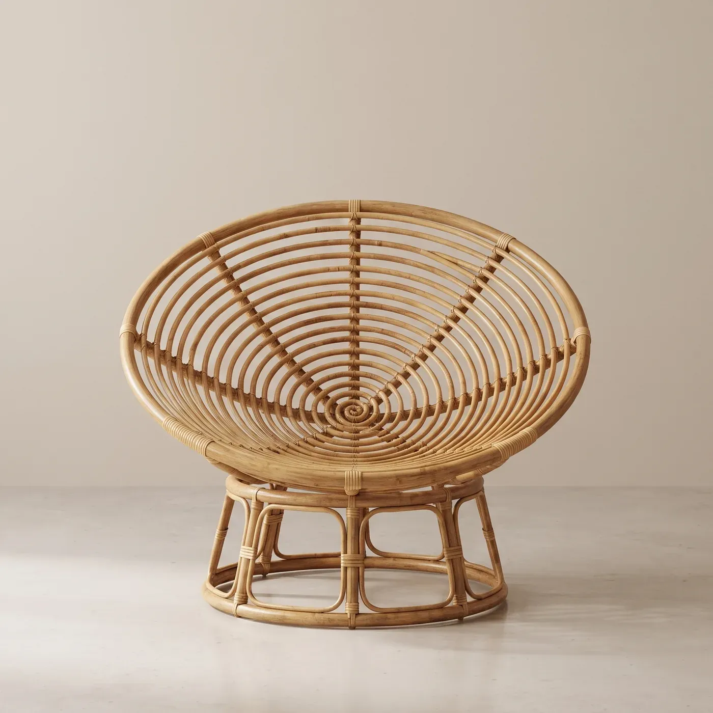 Round woven seat, hoop base, honey rattan