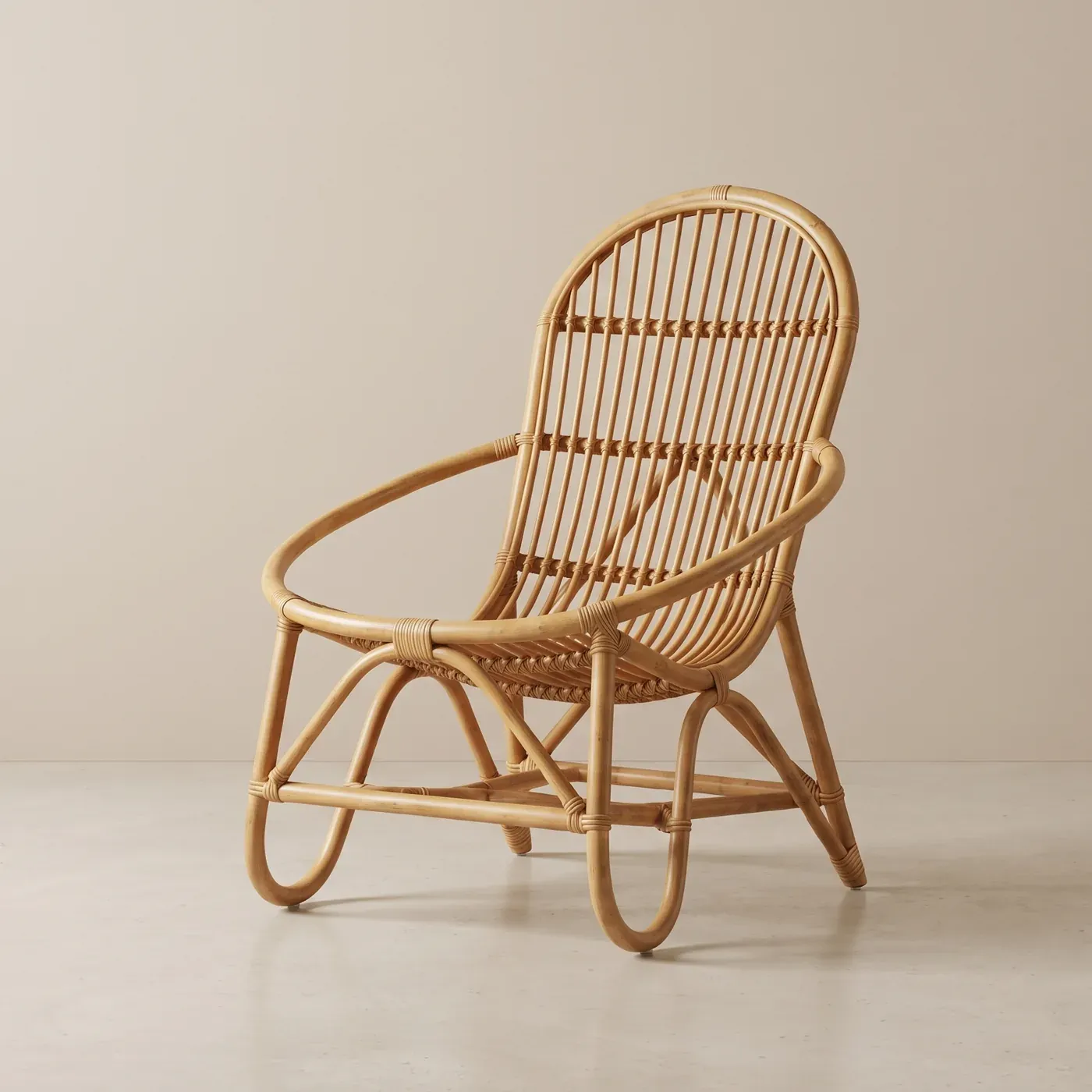 Arched back, vertical rods, honey tone